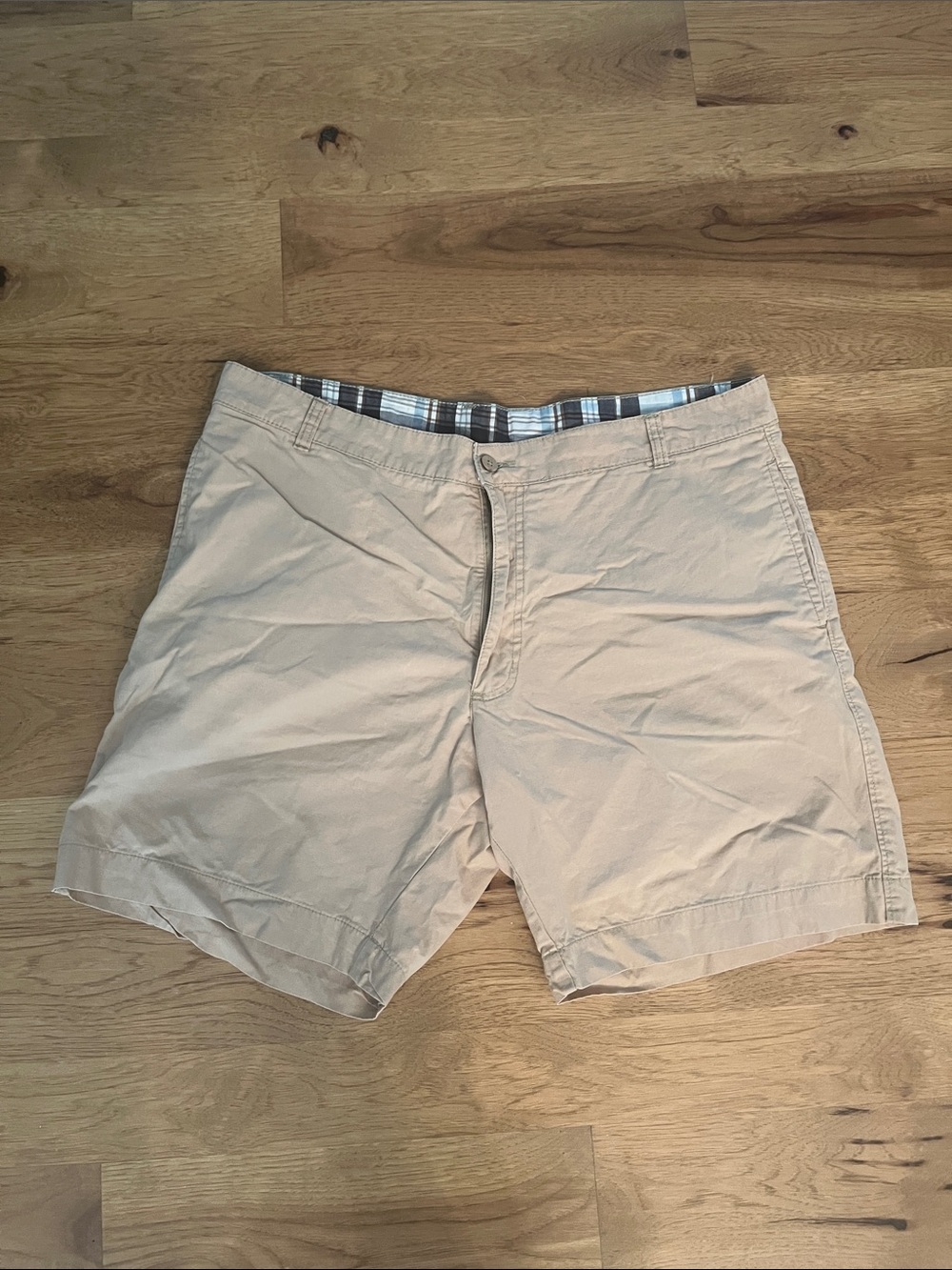 Classic Khaki Men’s Shorts